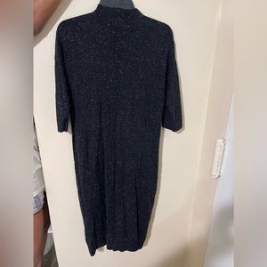 Lou & grey long sleeve dress with pockets on the side.